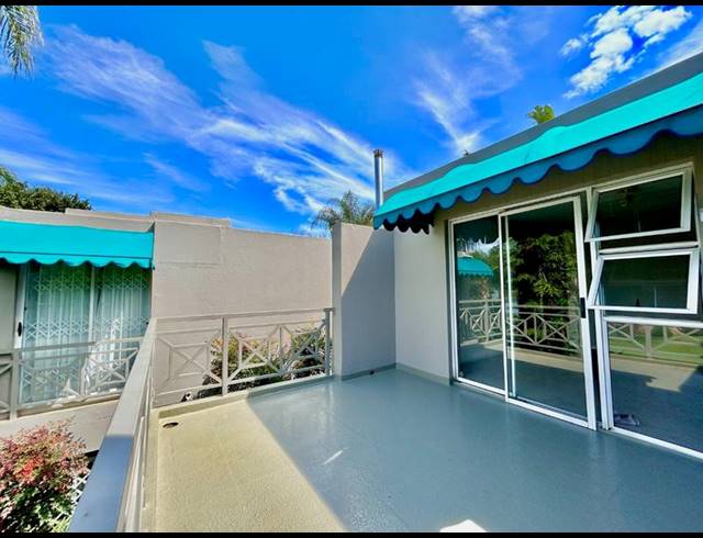 3 BEDROOM HOUSE FOR SALE IN CARIBBEAN BEACH